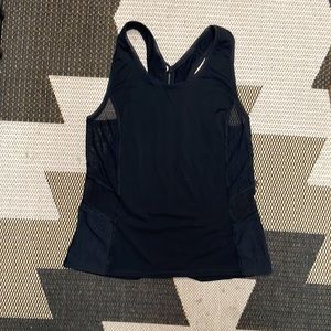 Lululemon workout tank, size 6 black